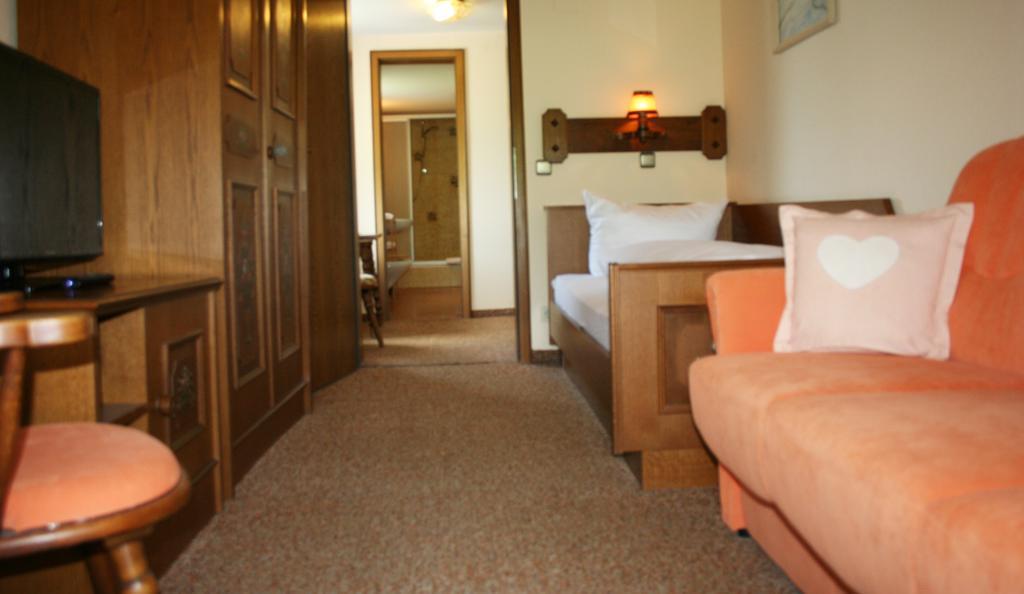 Berghotel Maderhalm Garni Όμπερσντορφ Δωμάτιο φωτογραφία