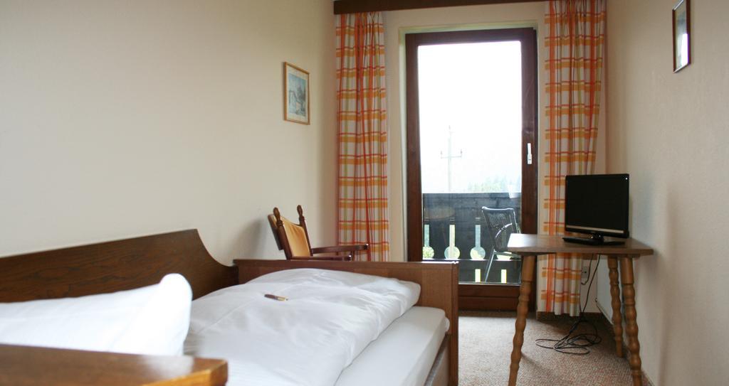 Berghotel Maderhalm Garni Όμπερσντορφ Δωμάτιο φωτογραφία