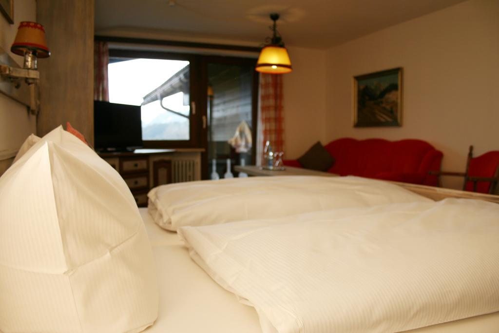 Berghotel Maderhalm Garni Όμπερσντορφ Δωμάτιο φωτογραφία